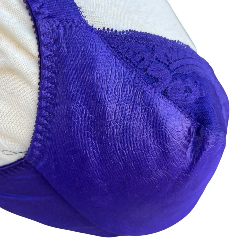 VTG Victoria’s Secret Good Label Bra Purple Jacquard Scroll Lace Front Close 80s